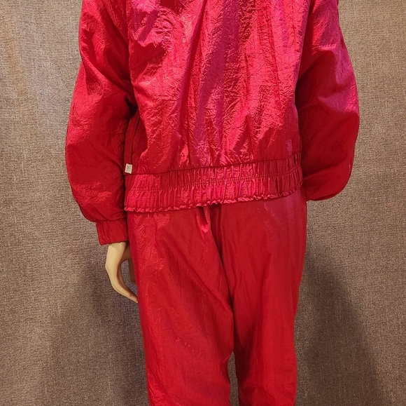 Vintage ladies track suit size Medium - Picture 3 of 7